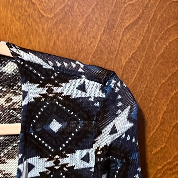 H&M Pattern Cardigan-EUC - Picture 4 of 7